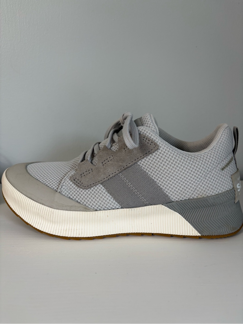 Sorel Out N About III Low Waterproof Sneakers Grey 10 Elevated Casual Minimalist - Picture 9 of 12